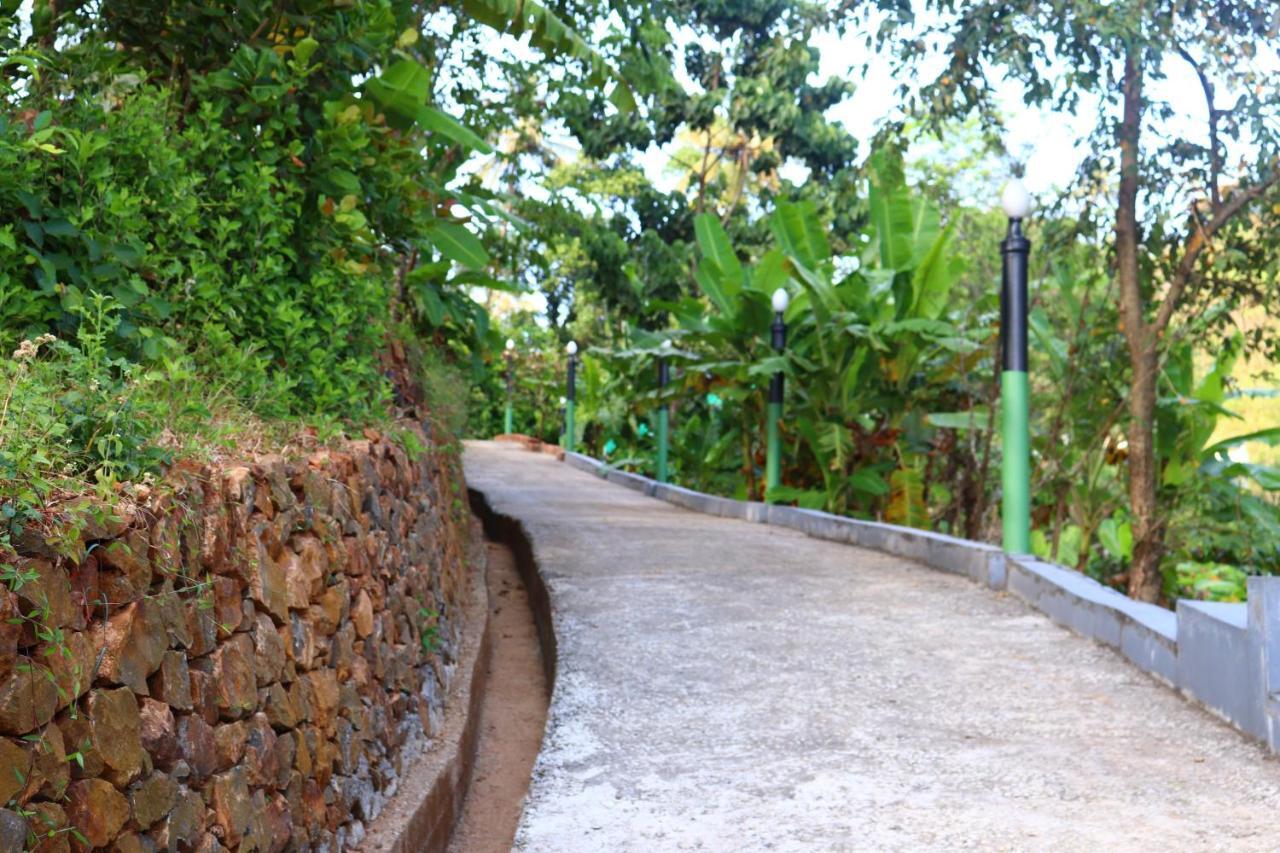 Stone Hills Hotel Kannur Exterior photo